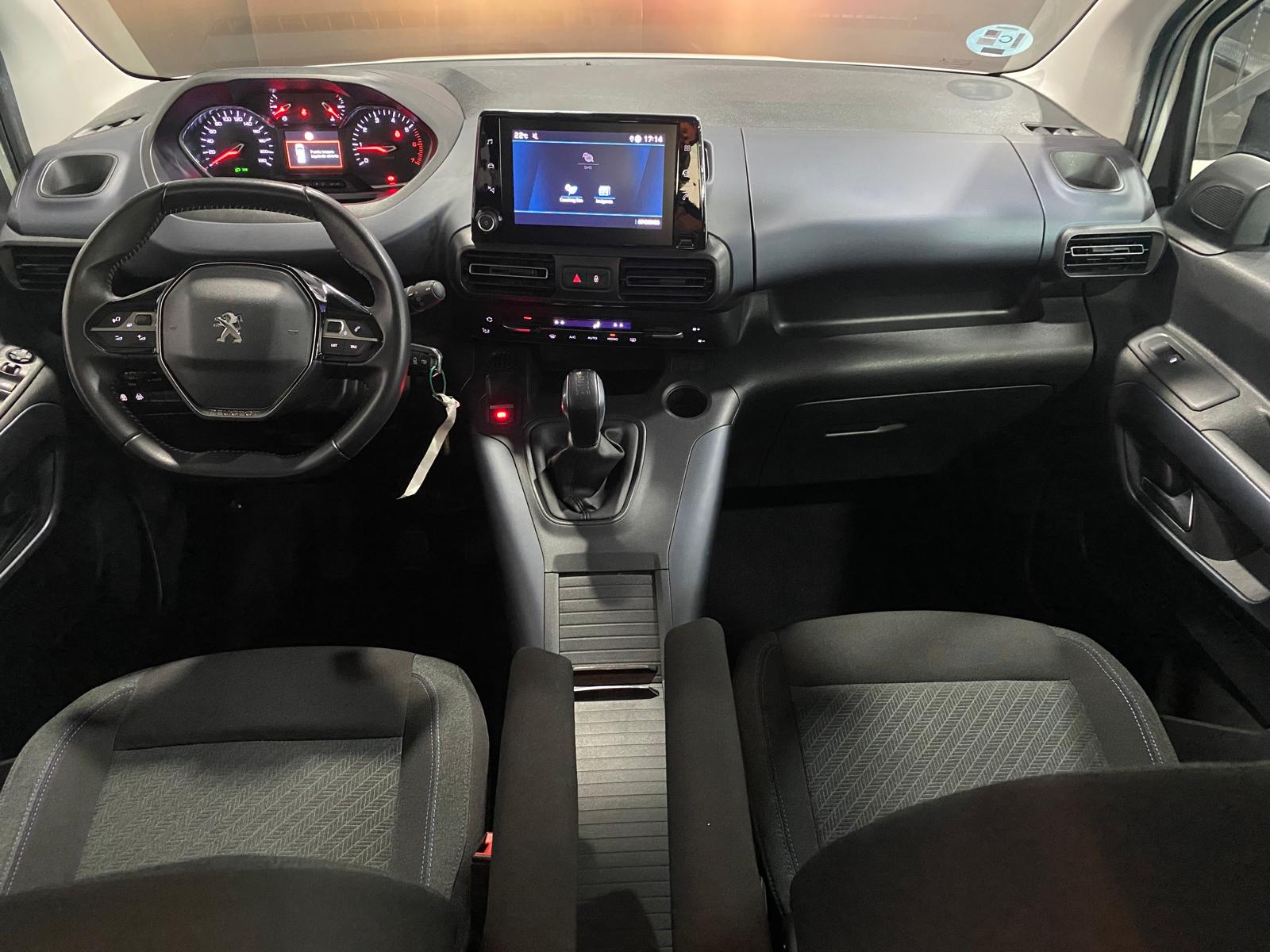 Foto del PEUGEOT Rifter 1.5BlueHDi S&S Long Allure Pack 7pl 100