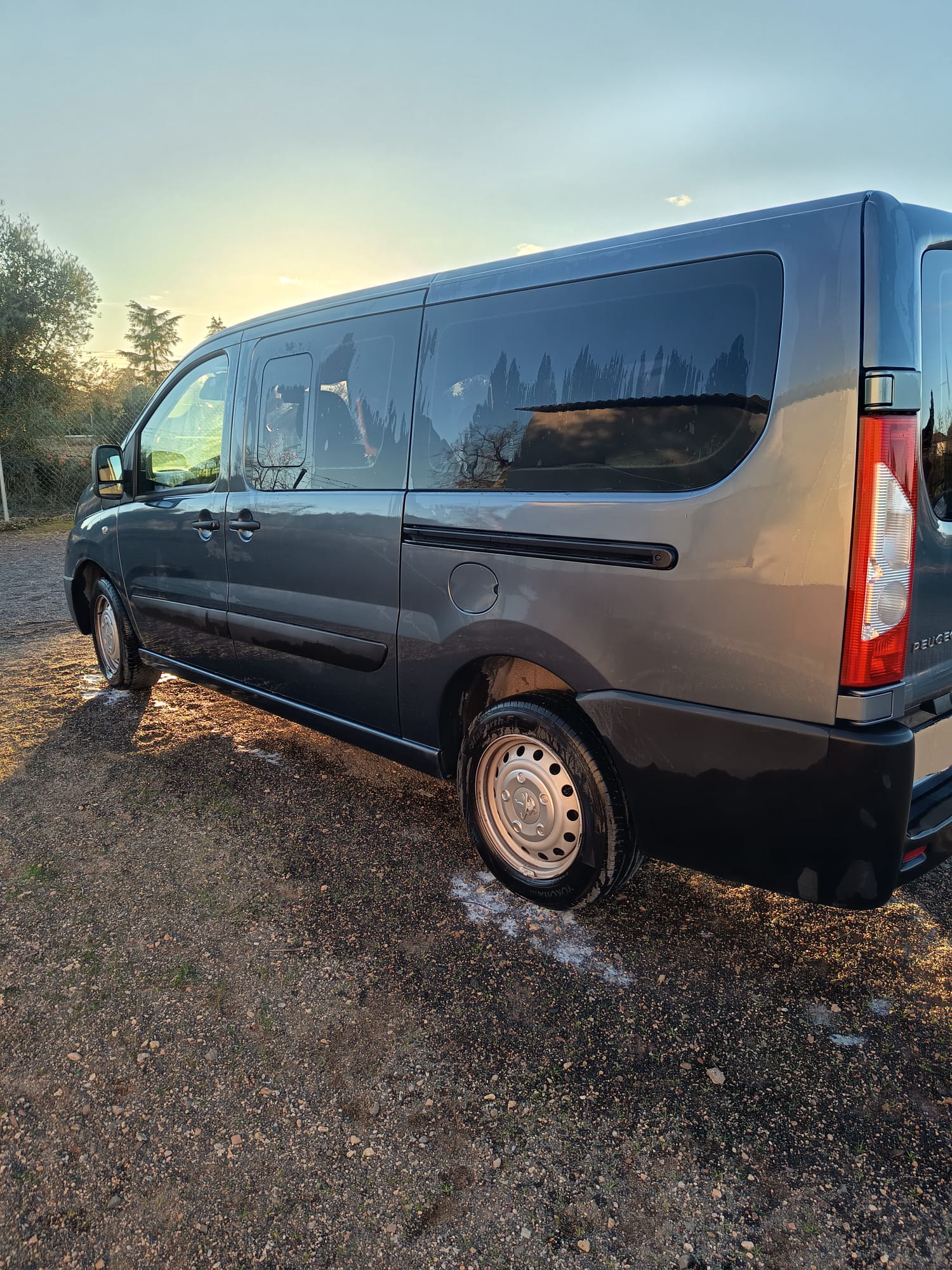 Foto del PEUGEOT Expert Tepee 2.0HDI Access L1 8-9pl. 125