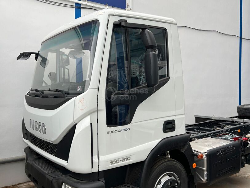 Foto del IVECO Daily Chasis Cabina 33S16 3000 156