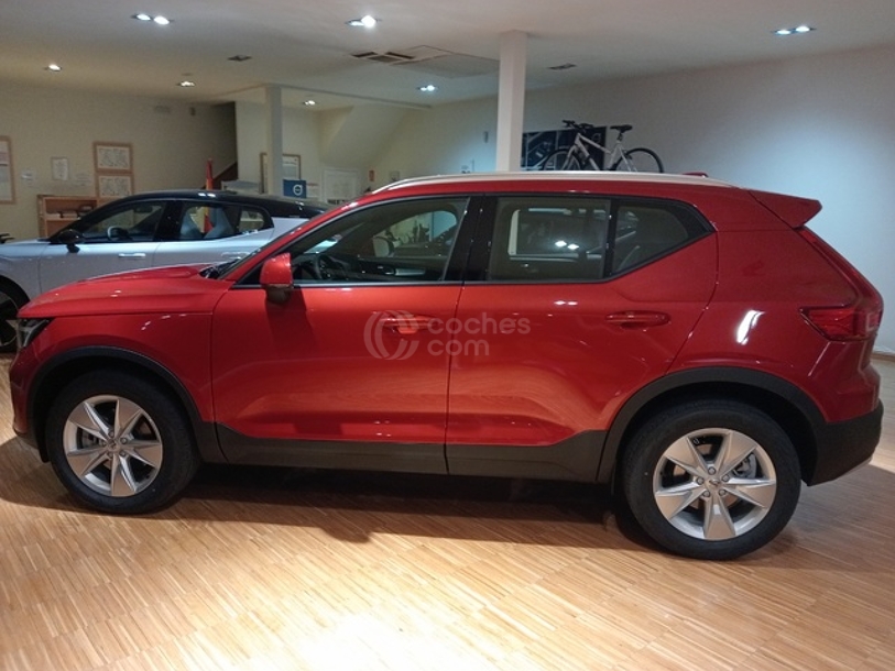 Foto del VOLVO XC40 B3 Plus Aut.