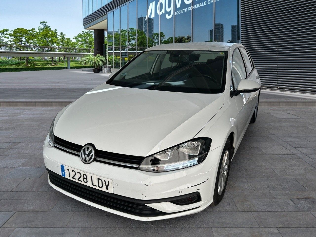 VOLKSWAGEN Golf (Ready2Go 1.0 TSI 85 kW (115 CV)) en Madrid