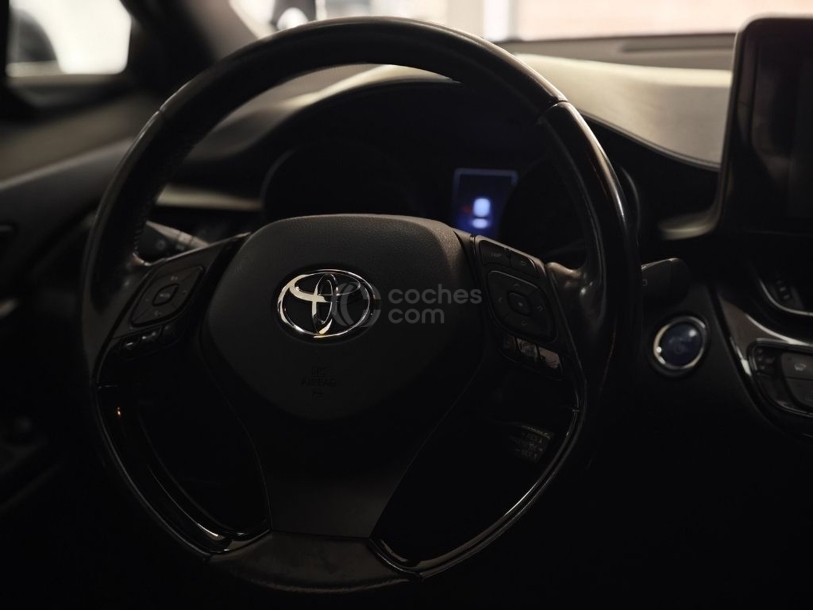 Foto del TOYOTA C-HR 125H Advance