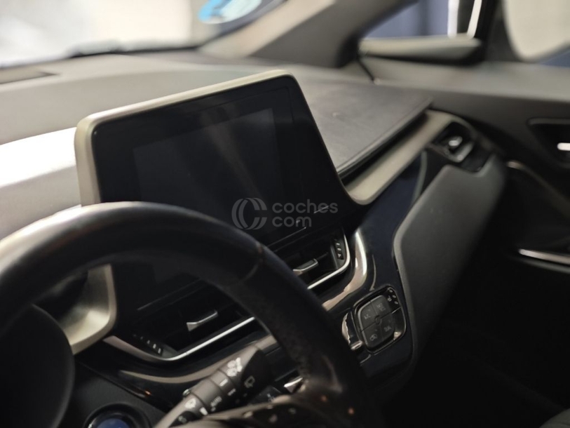 Foto del TOYOTA C-HR 125H Advance