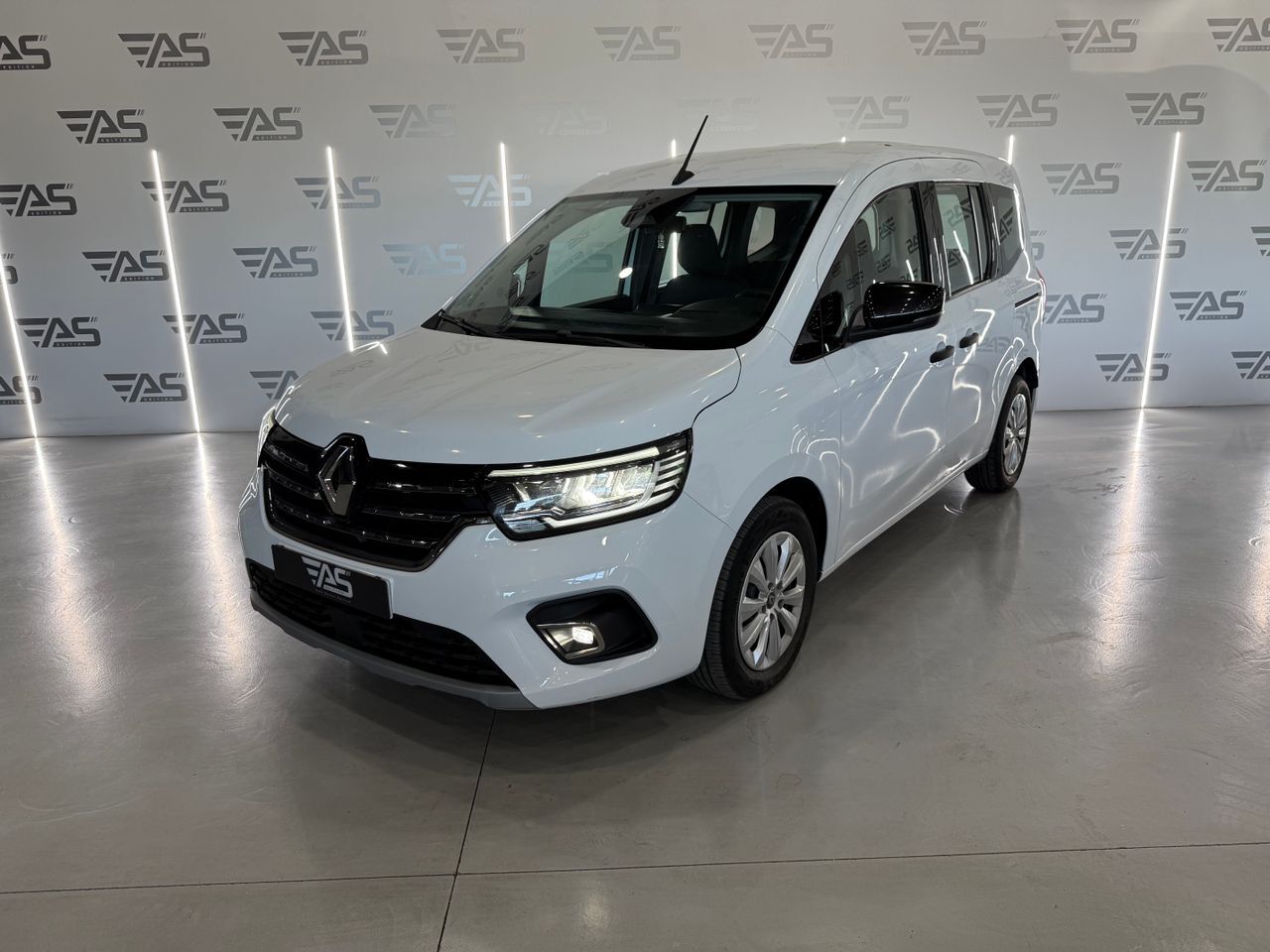 RENAULT Kangoo (Intens Edition One 1.5 Blue dCi 70kW(95)) en Girona