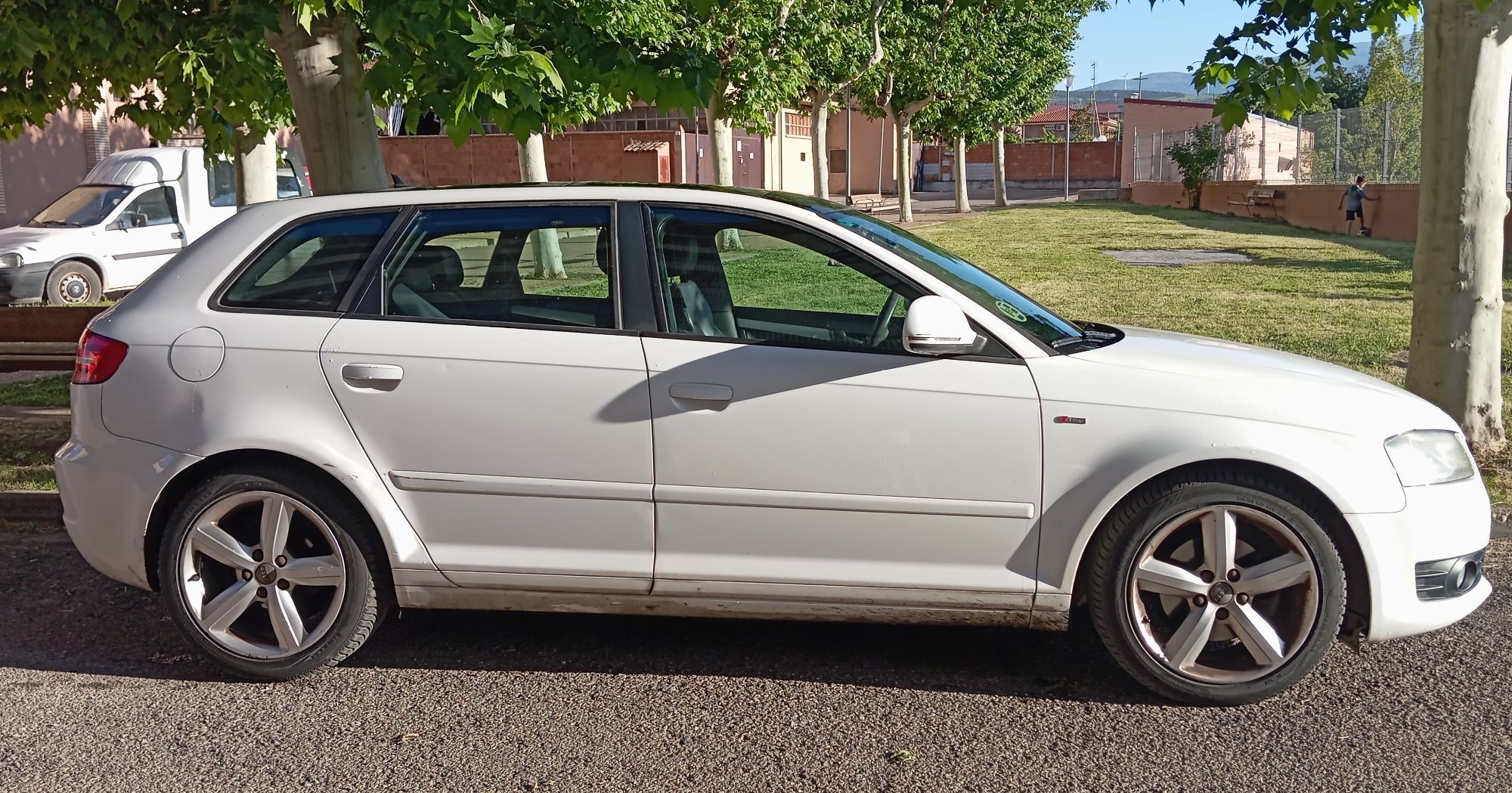 Foto del AUDI A3 Sportback 2.0TDI S line edition