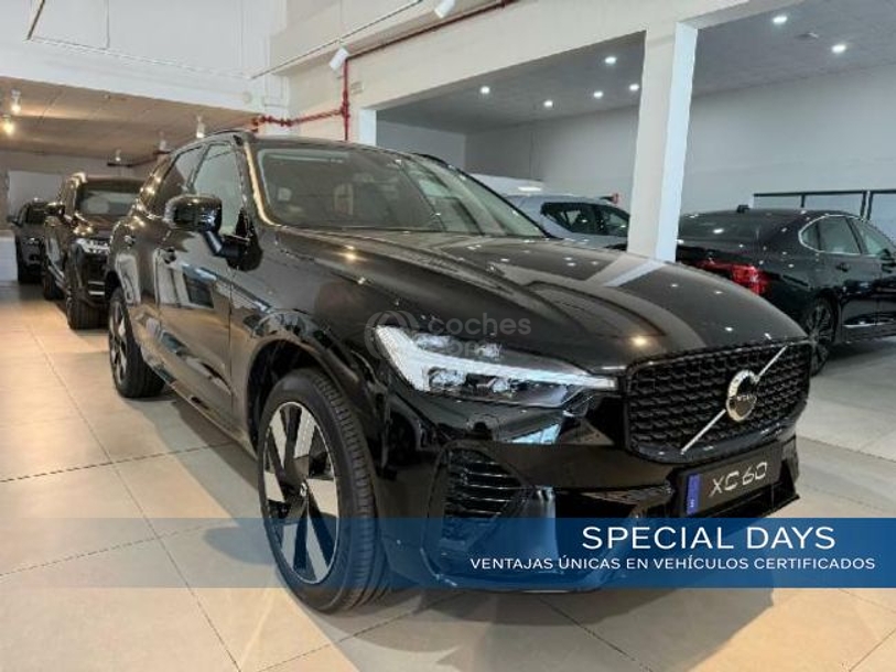 Foto del VOLVO XC60 B4 Plus Dark FWD Aut.