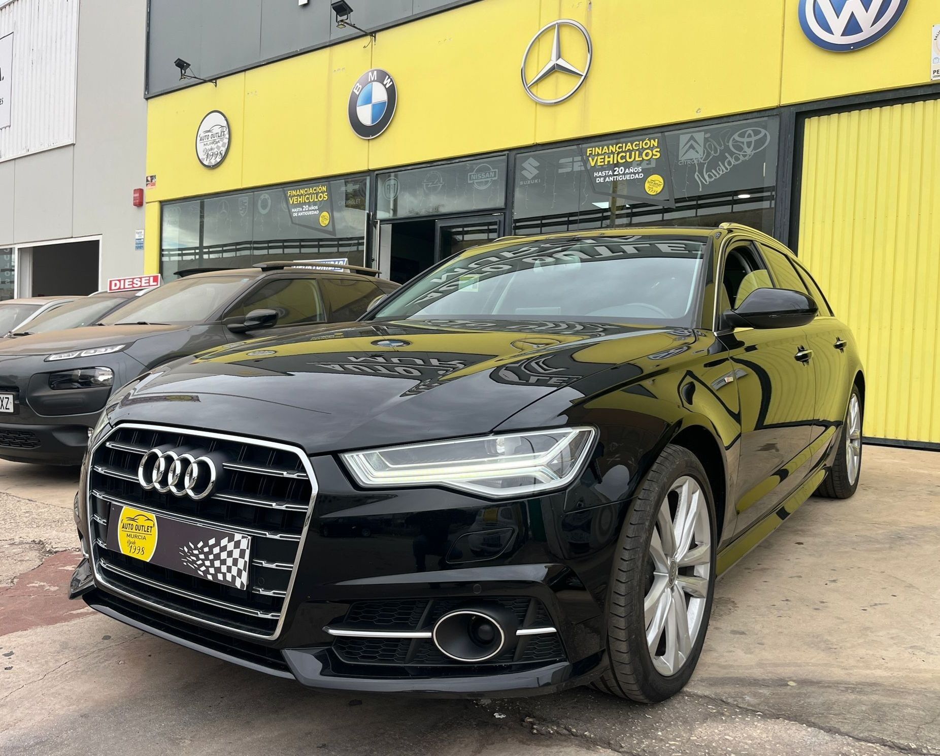 AUDI A6 (2.0 TDI 140kW(190CV) ultra S tron Avant) en Murcia