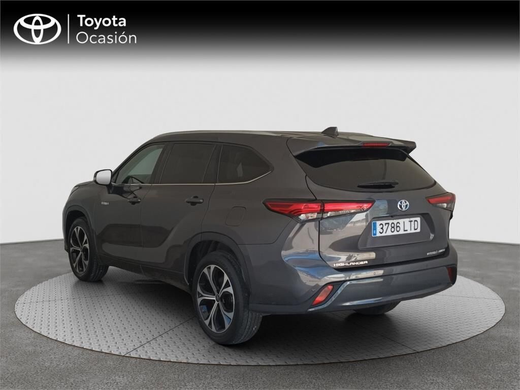 Foto del TOYOTA Highlander 2.5 hybrid Advance Pintura especial