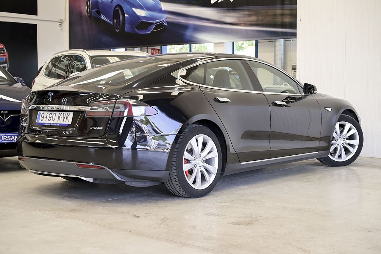 Foto del TESLA Model S 90D