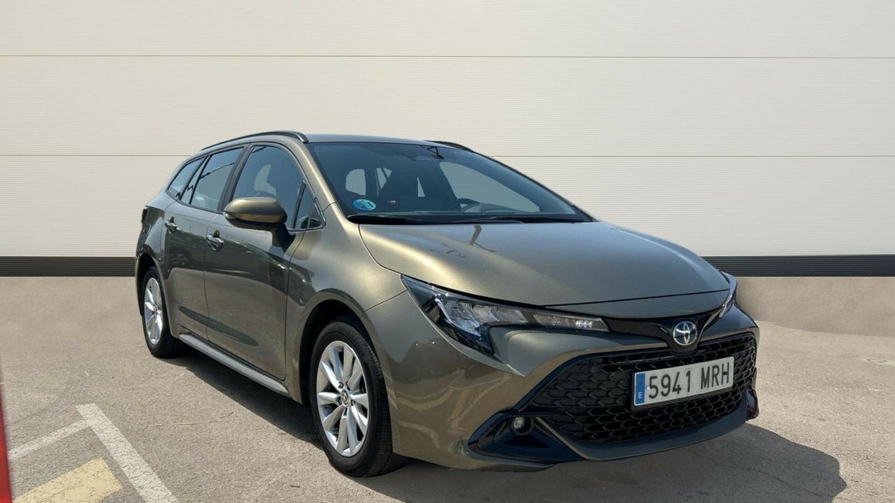 TOYOTA Corolla (1.8 HEV TOURING ACTIVE PLUS E-CVT 140H 5P) en Madrid