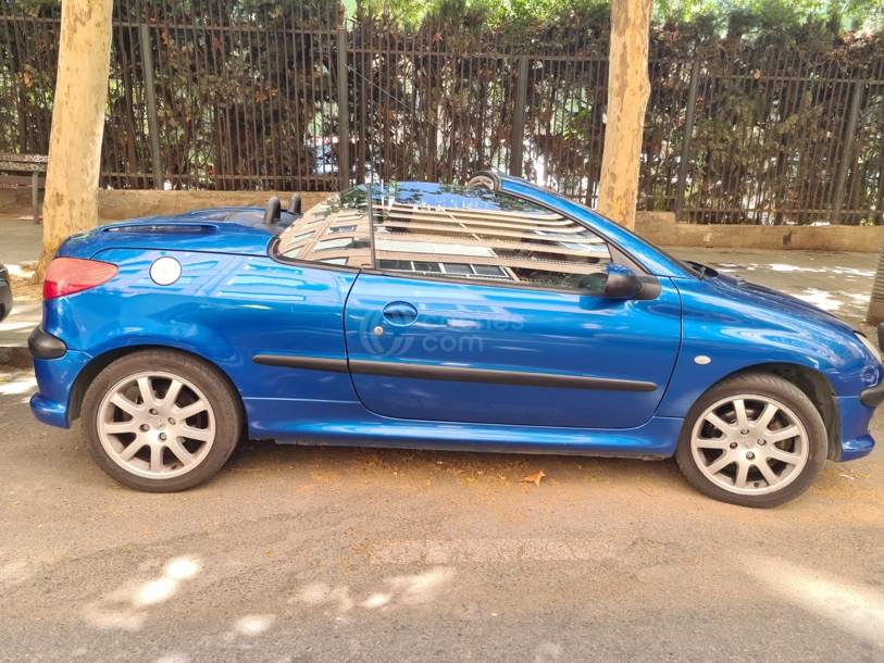Foto del PEUGEOT 206 CC 2.0