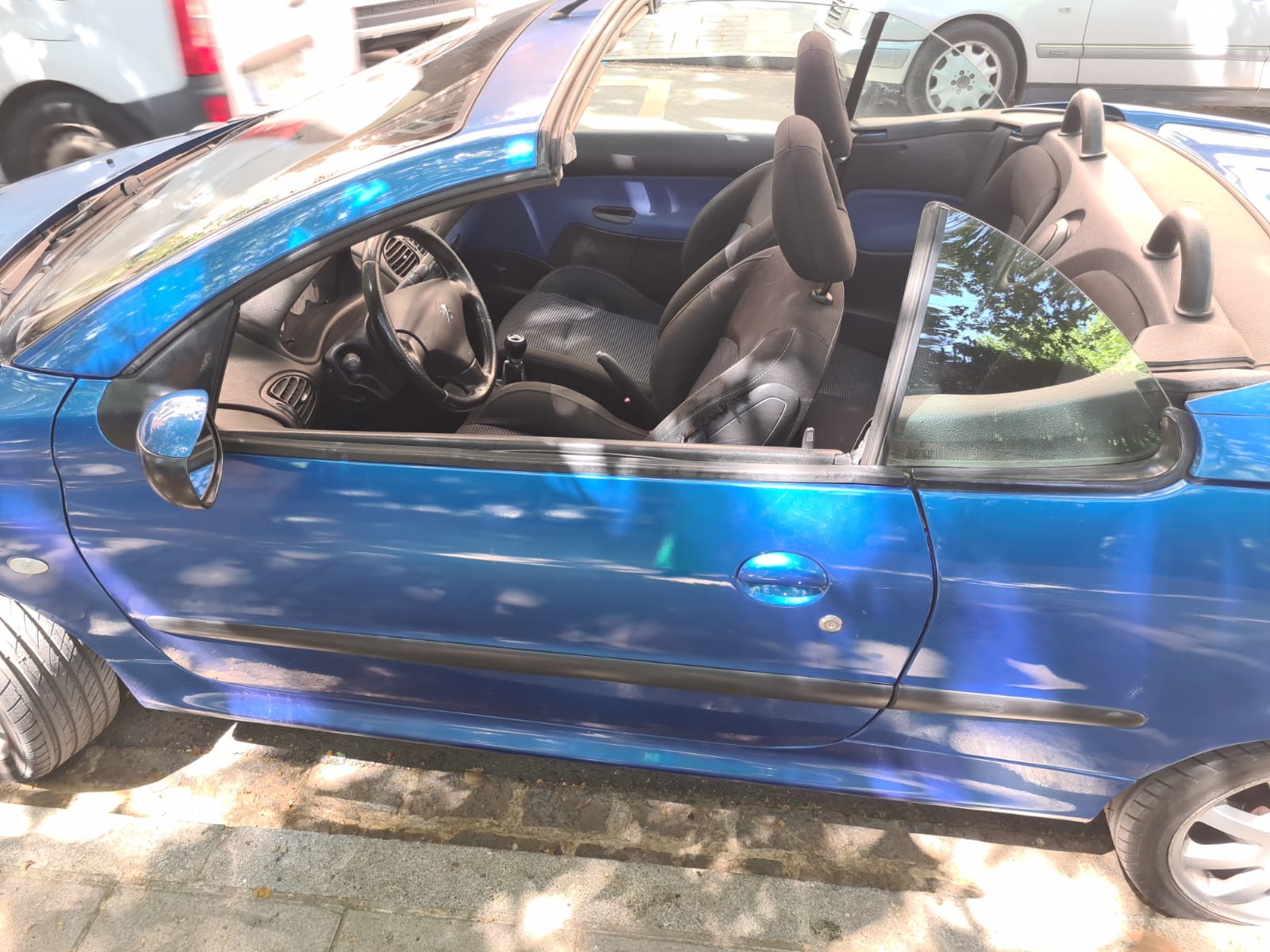 Foto del PEUGEOT 206 CC 2.0