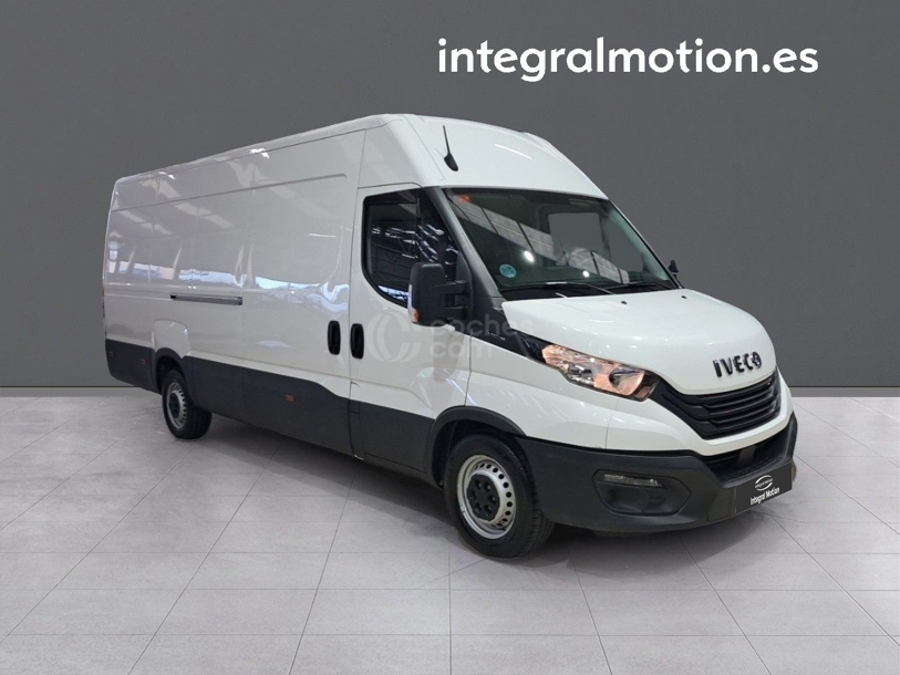 Foto del IVECO Daily Furgón 35C16 V 4100L H2 17.5 156