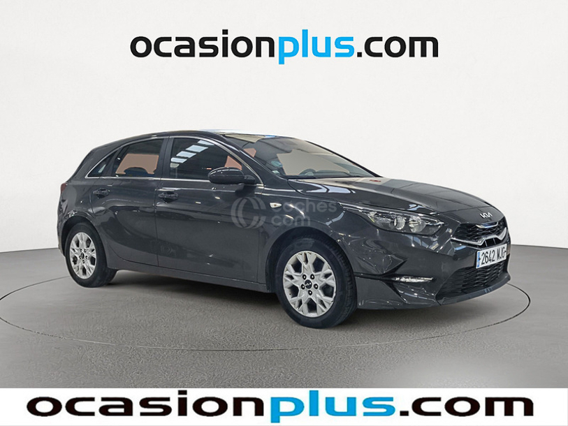 Foto del KIA Ceed 1.6 MHEV iMT Drive 136