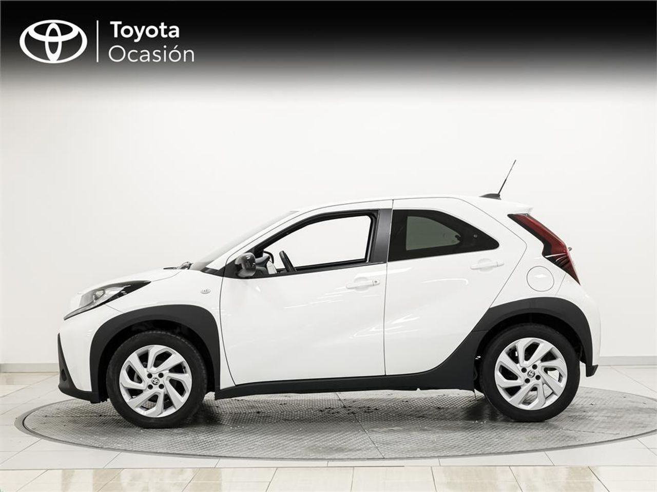 Foto del TOYOTA Aygo 70 x-play