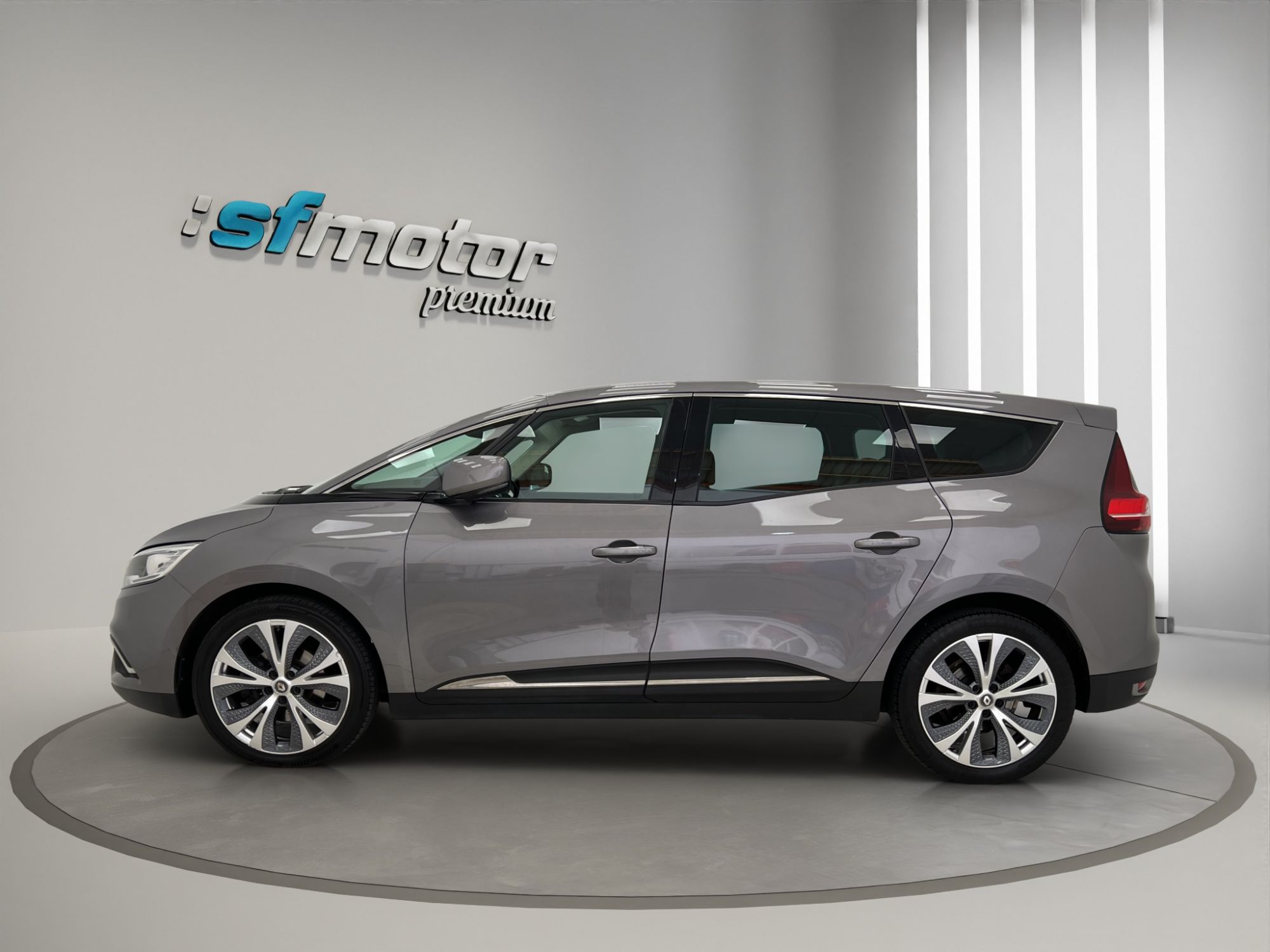 Foto del RENAULT Scenic Grand Scénic dCi Zen Blue 110kW