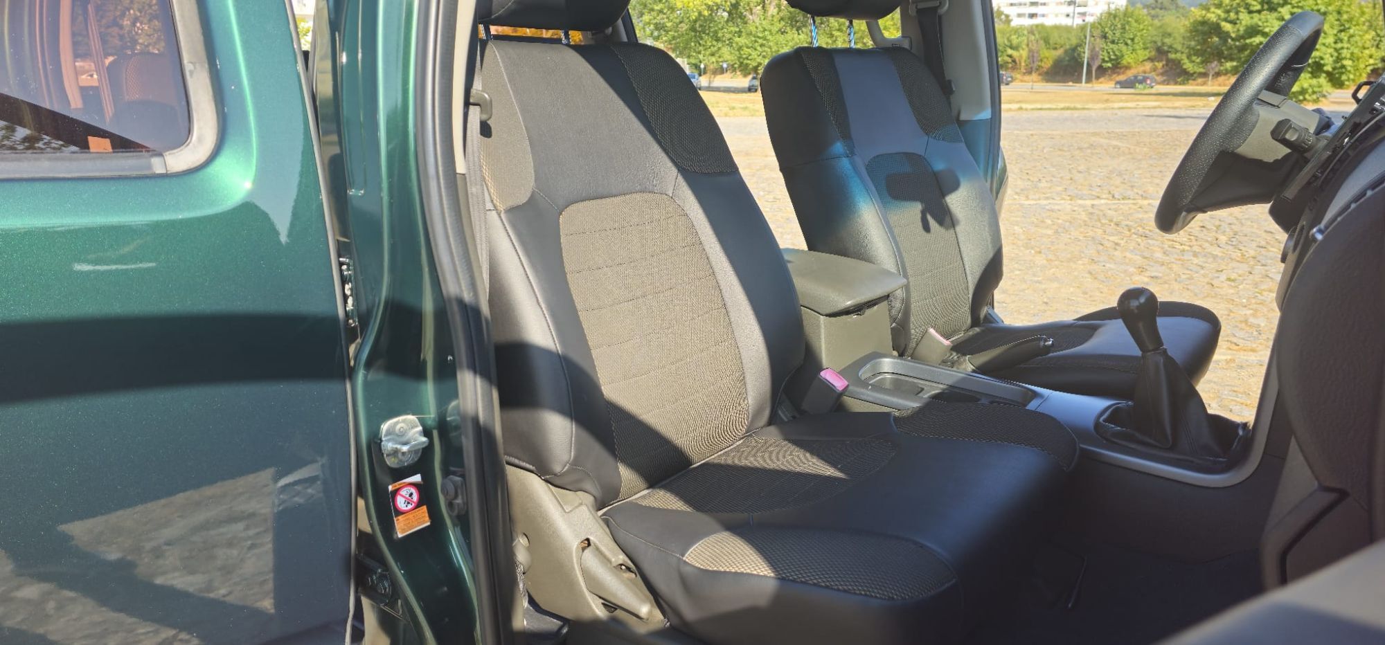 Foto del NISSAN Pathfinder 2.5dCi XE 7pl.