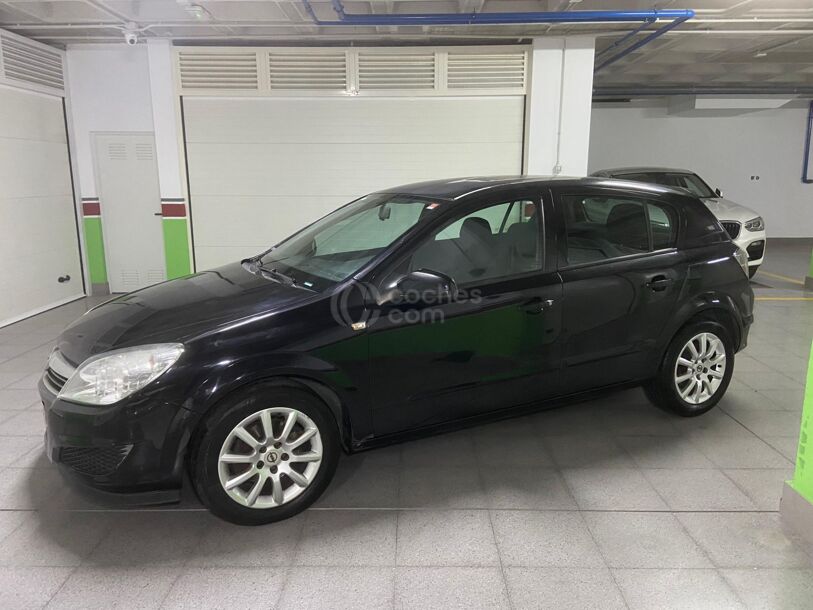 Foto del OPEL Astra 1.7CDTi Cosmo