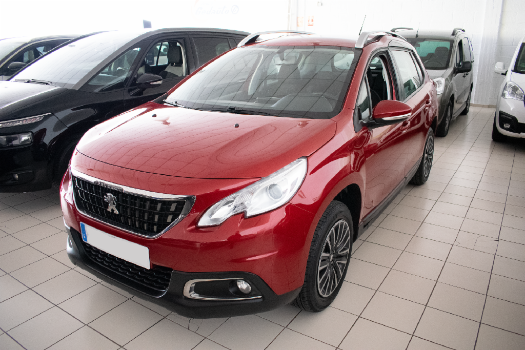 PEUGEOT 2008 (1.2 PURETECH 82 ACTIVE 5P) en Badajoz