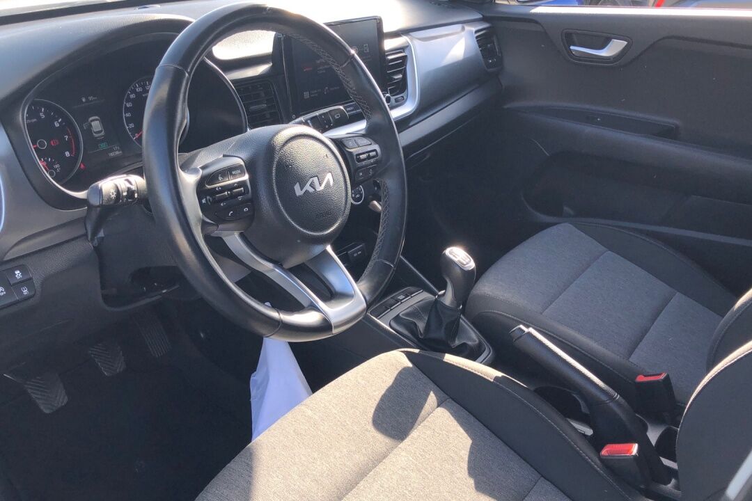 Foto del KIA Stonic 1.0 T-GDi MHEV iMT Concept Plus 100