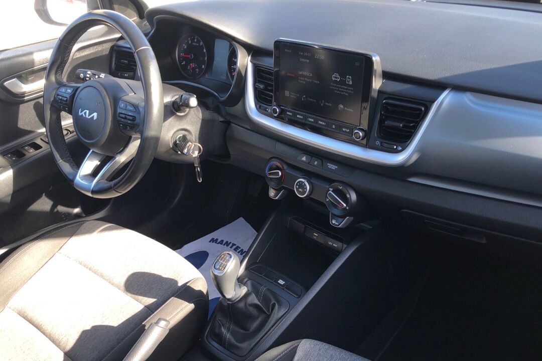 Foto del KIA Stonic 1.0 T-GDi MHEV iMT Concept Plus 100