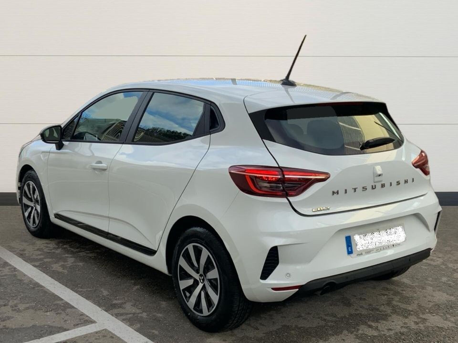 Imagen 3 de MITSUBISHI Colt