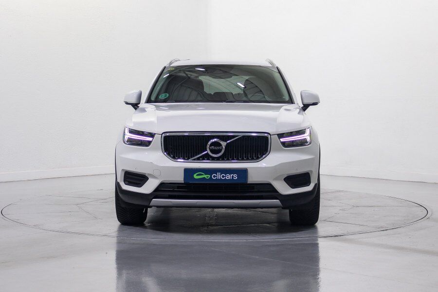 Foto del VOLVO XC40 D4 Momentum Premium Edition AWD Aut.
