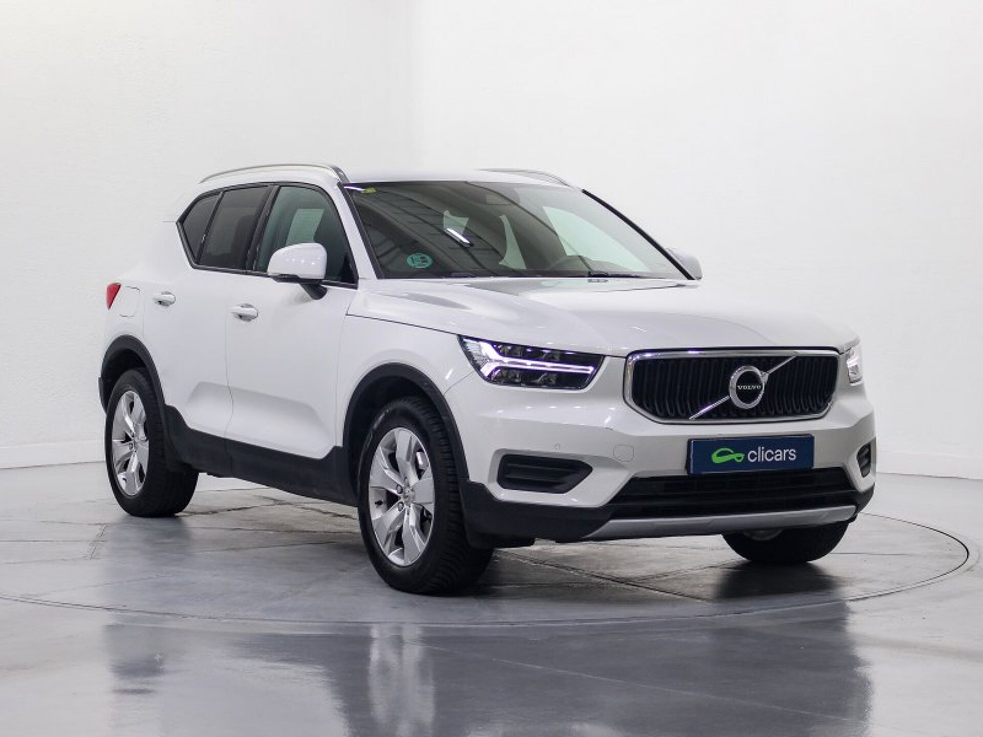 Imagen 3 de VOLVO XC40