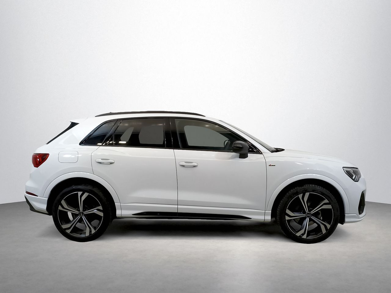 Foto del AUDI Q3 35 TDI Black line S tronic 110kW