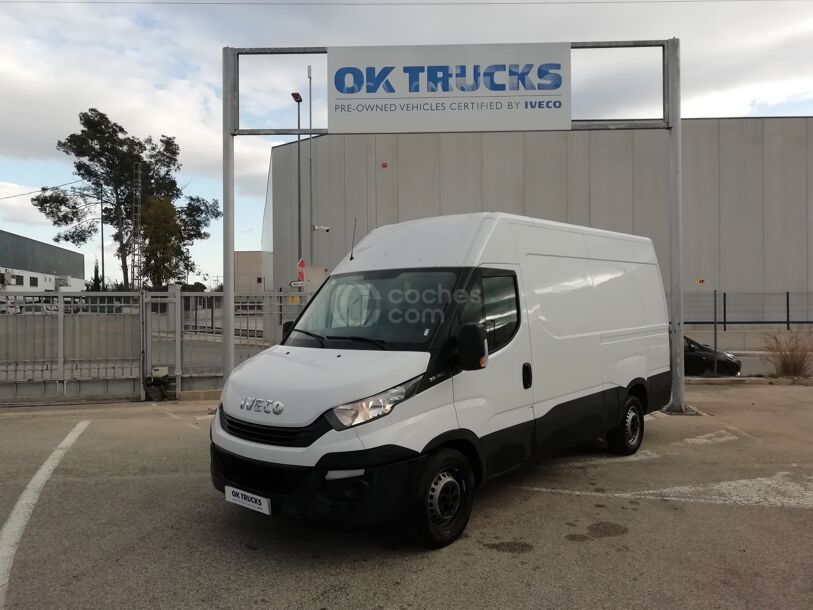 Foto del IVECO Daily Furgón 33S12 V 3520L H2 12.0 116