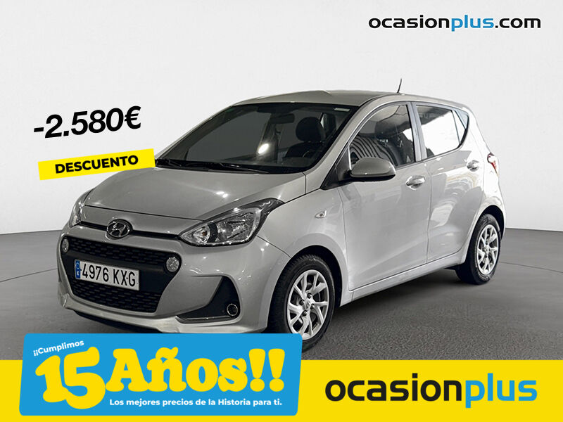 HYUNDAI i10 (1.0 Tecno 49 kW (66 CV)) en Madrid