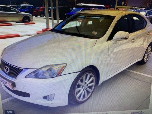 LEXUS IS (250 Premium Automático 153 kW (208 CV)) en Barcelona