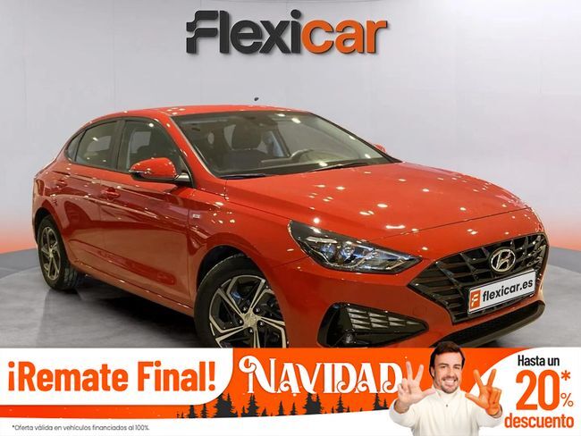 HYUNDAI i30 (1.6 CRDI 100kW(136CV) 48V Klass Fastback) en Barcelona