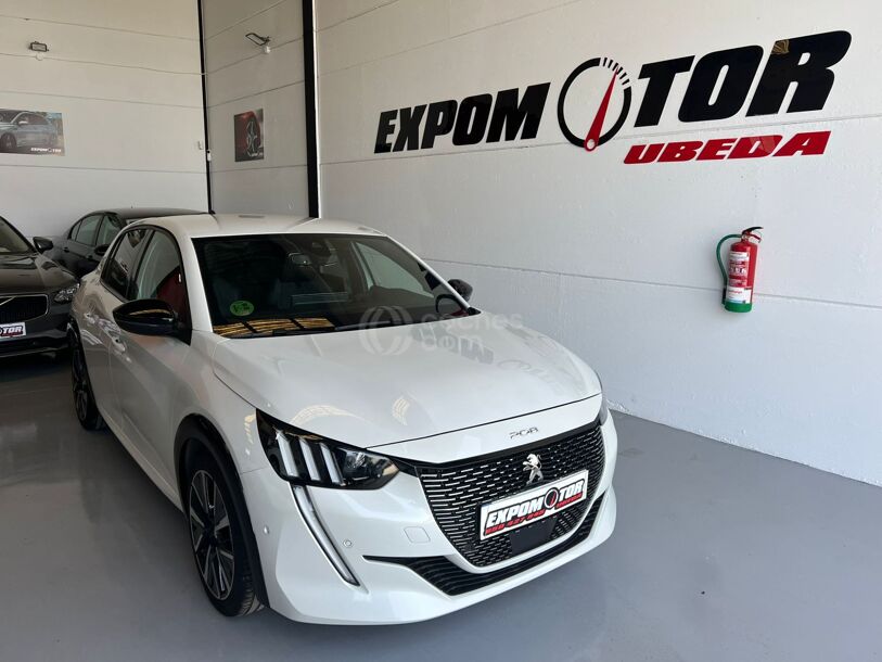 Foto del PEUGEOT 208 1.2 Puretech S&S GT EAT8 130