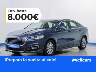 Imagen de FORD Mondeo Sedán 2.0 HEV Titanium