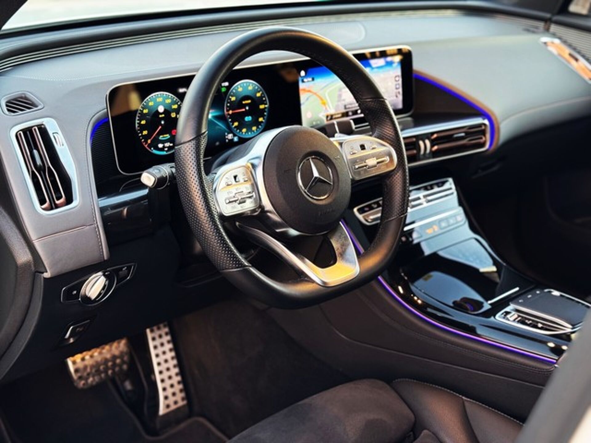 Imagen 2 de MERCEDES EQC