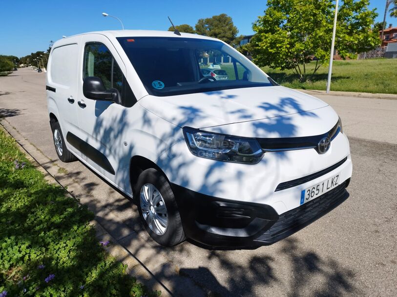Foto del TOYOTA Proace Van Media 1.5D Business 100
