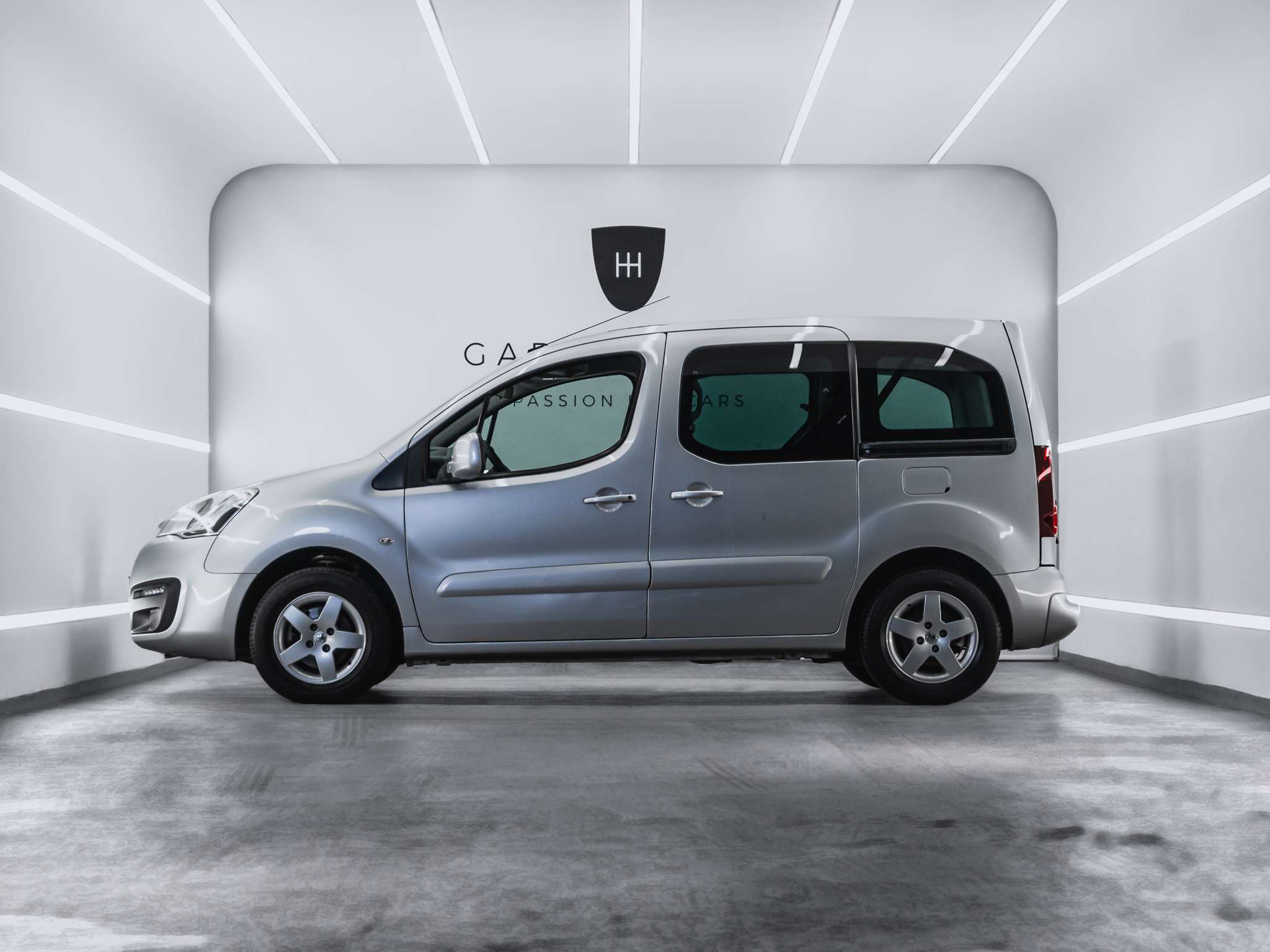 Foto del PEUGEOT Partner Tepee 1.6BlueHDI Active 100