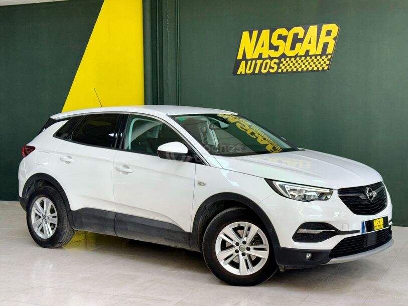 Foto del OPEL Grandland X 1.2T S&S 120 Aniversario 130