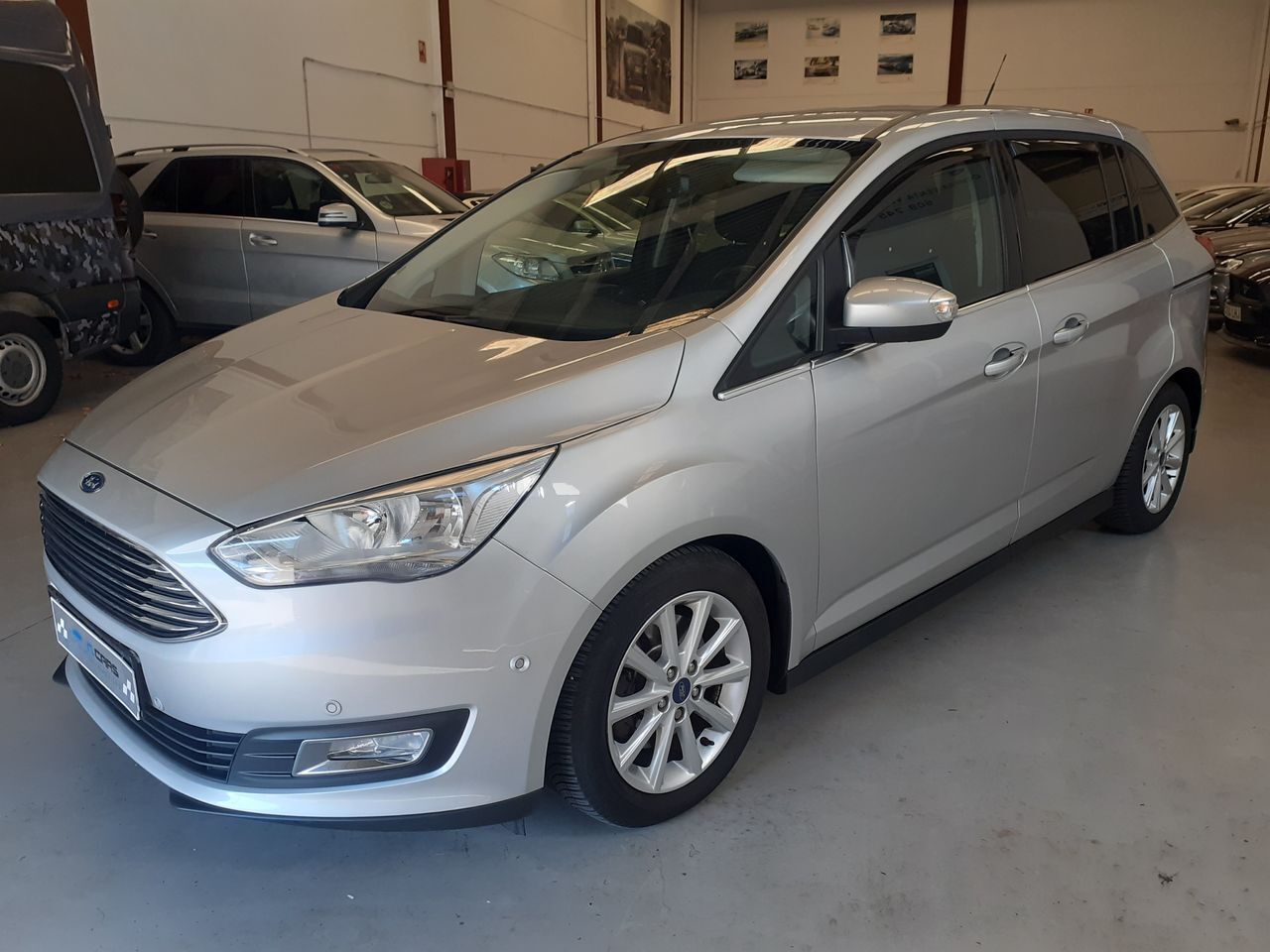 FORD C-Max (1.5 Tdci 88kw Trend 5p) en Tarragona