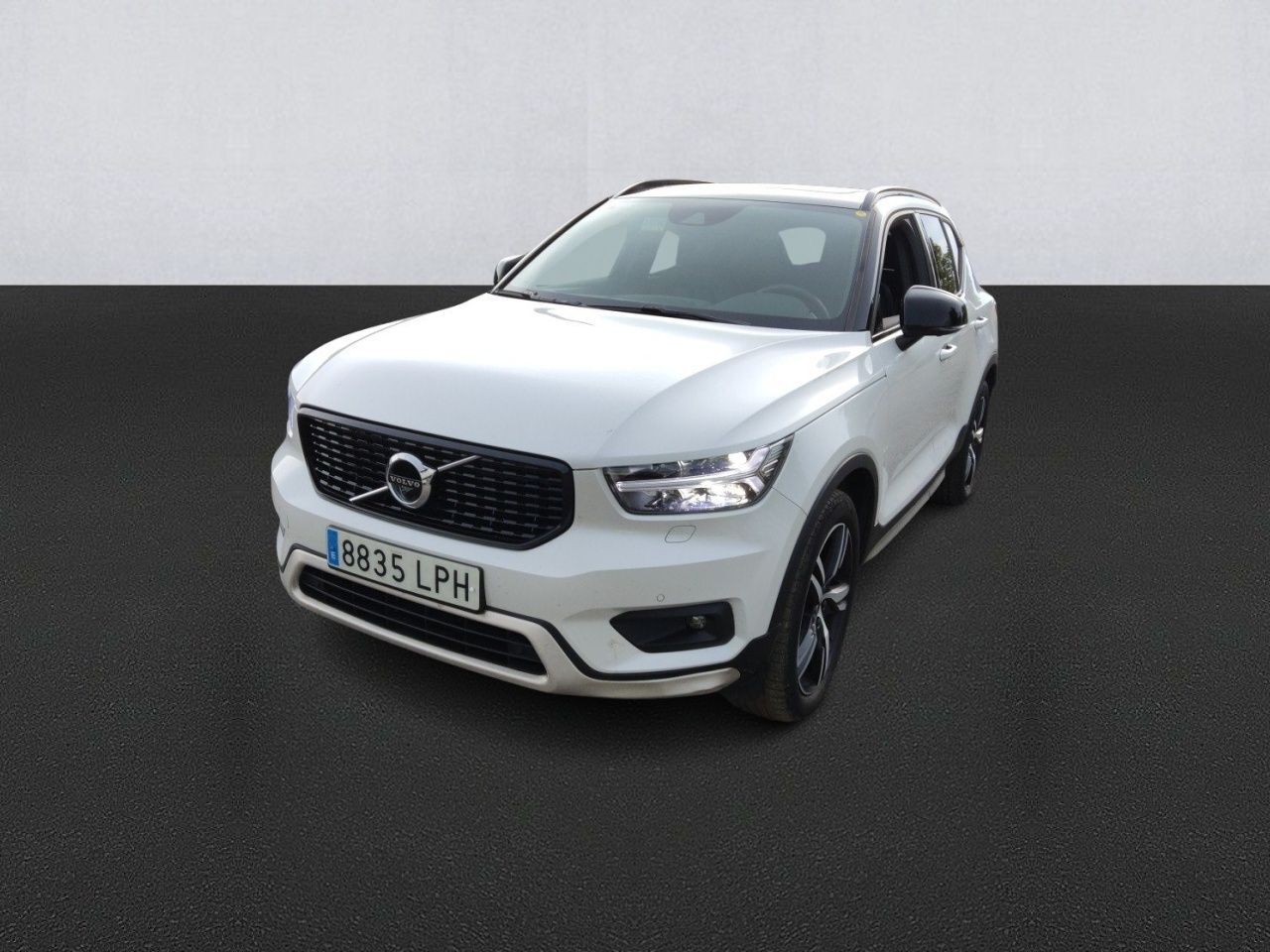 VOLVO XC40 (B5 G R-Design AWD Auto 184 kW (250 CV)) en Madrid