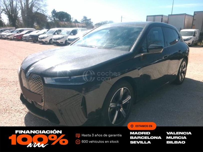 Foto del BMW iX xDrive 40