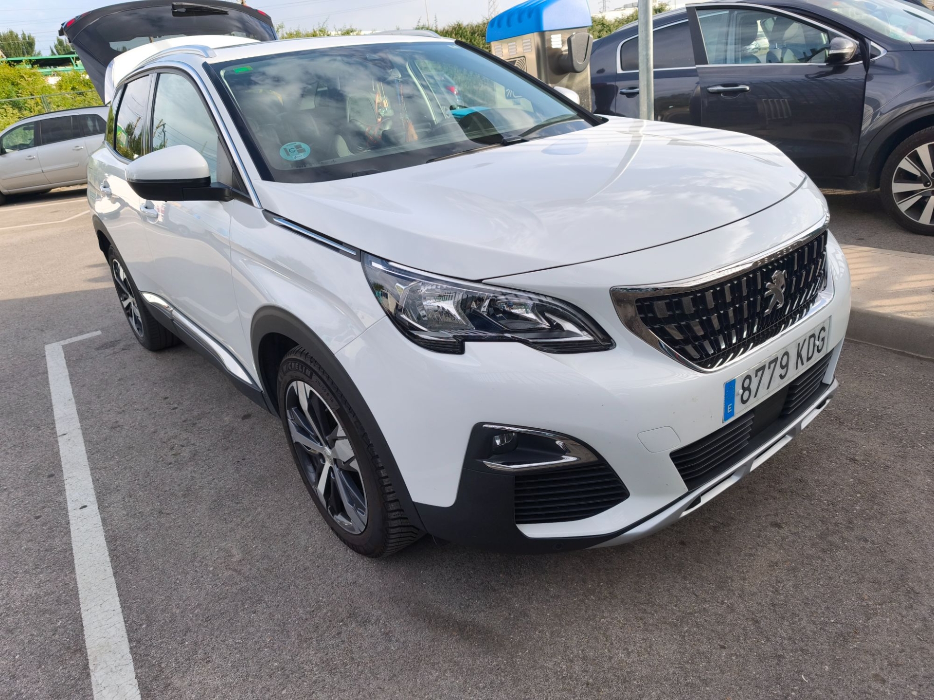 Imagen de PEUGEOT 3008