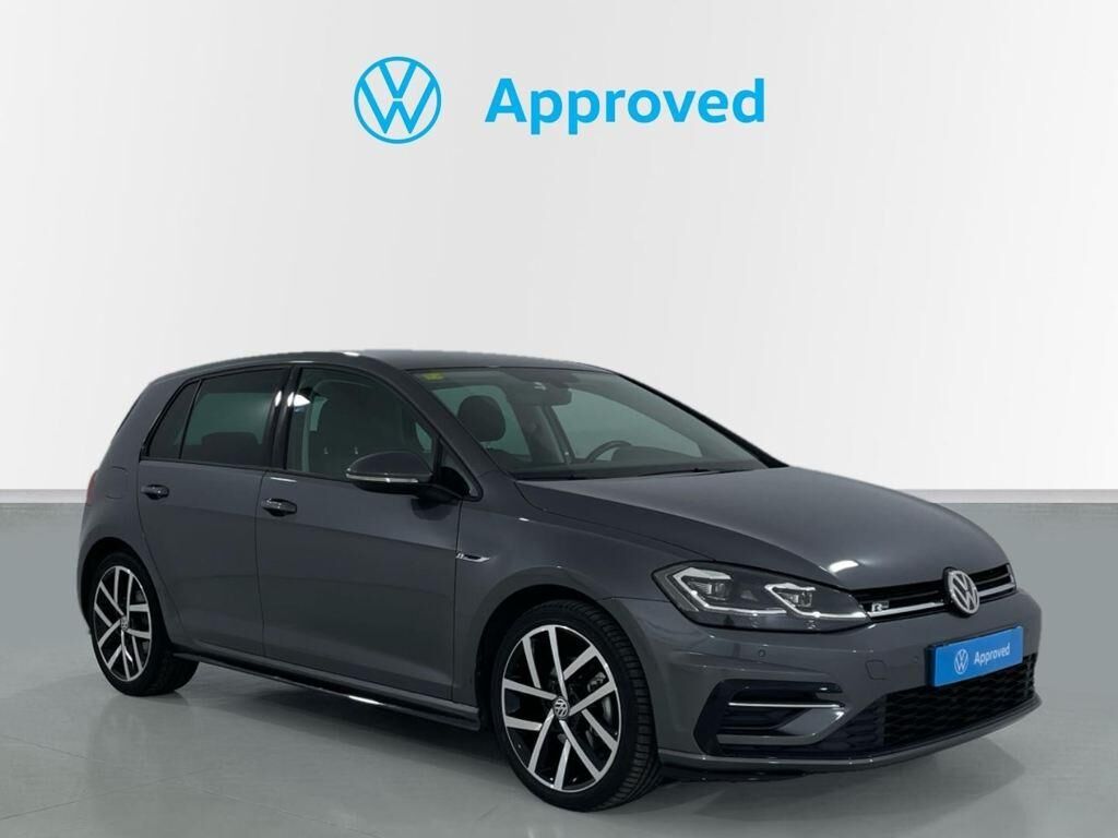 VOLKSWAGEN Golf (Sport R-Line 1.5 TSI 110 kW (150 CV) DSG) en Barcelona