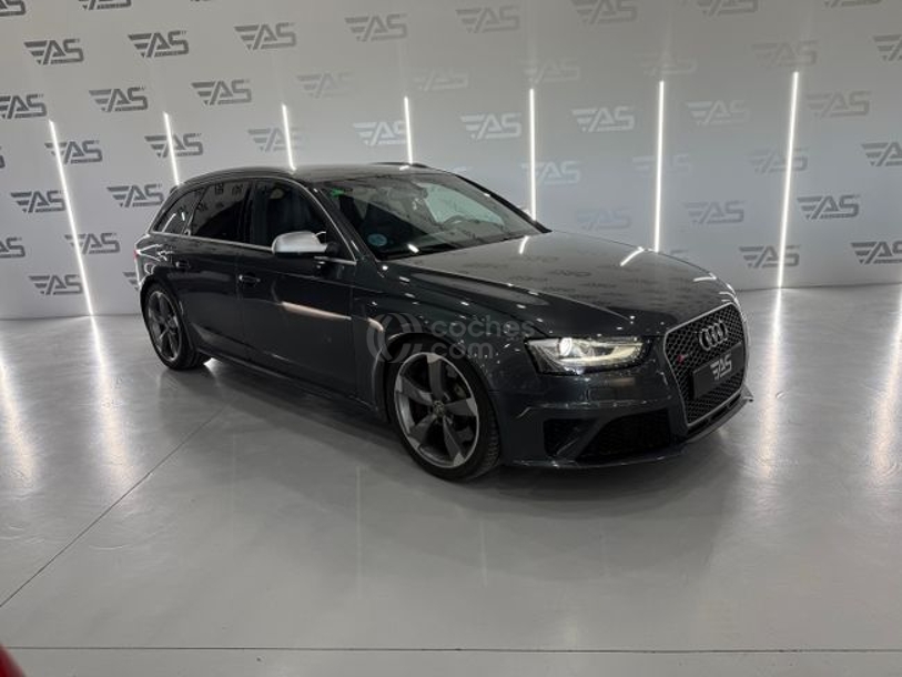 Foto del AUDI A4 RS 4 Avant 4.2 TFSI quattro S-Tronic
