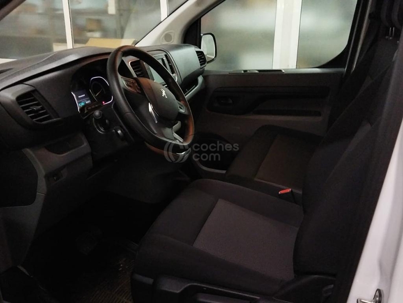 Foto del PEUGEOT Expert e- Combi Standard 50kWh 100kW