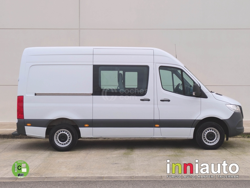 Foto del MERCEDES Sprinter Furgón 211CDI Medio T.E. tD