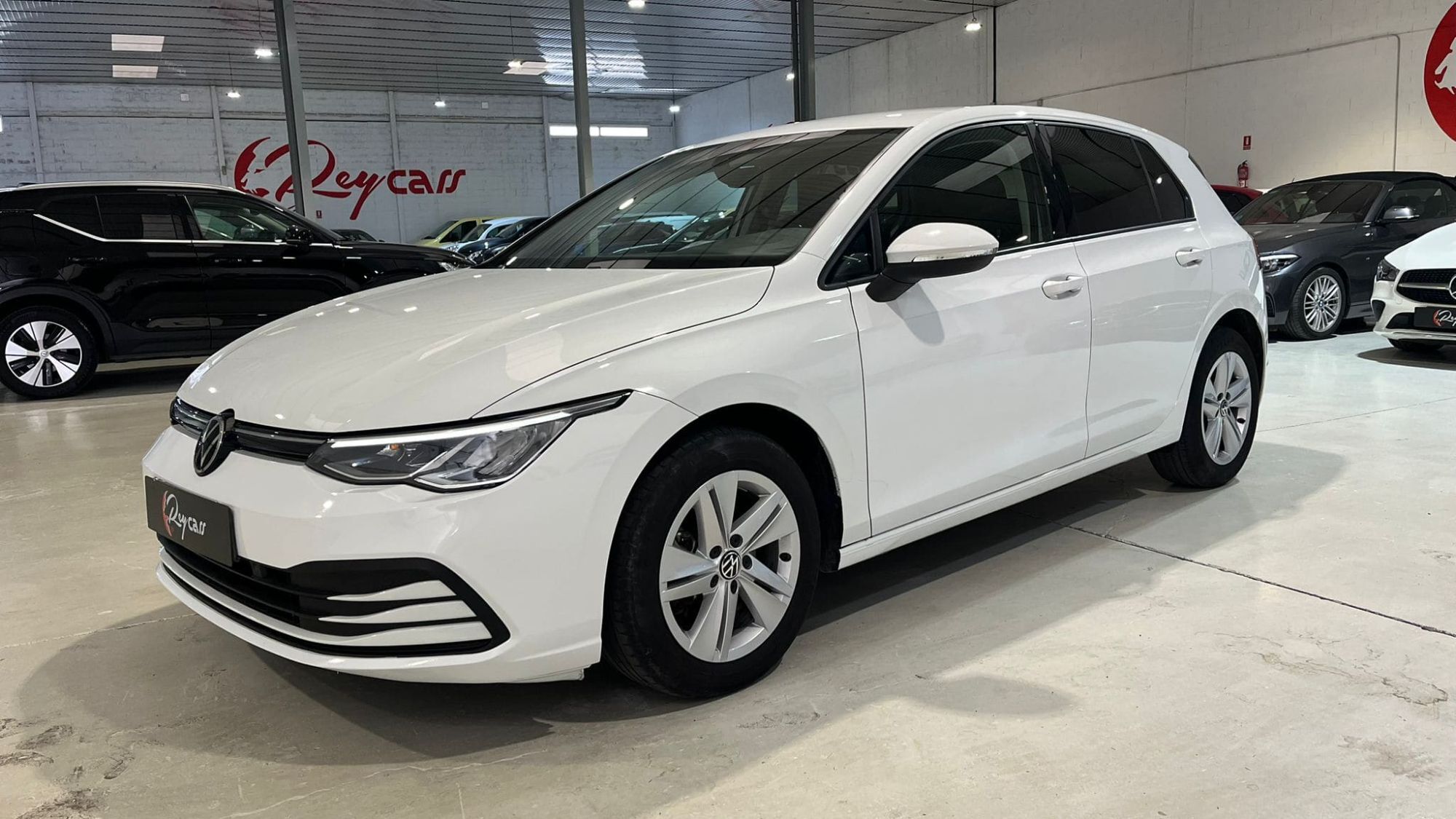 Foto del VOLKSWAGEN Golf 1.0 eTSI Life DSG 81kW