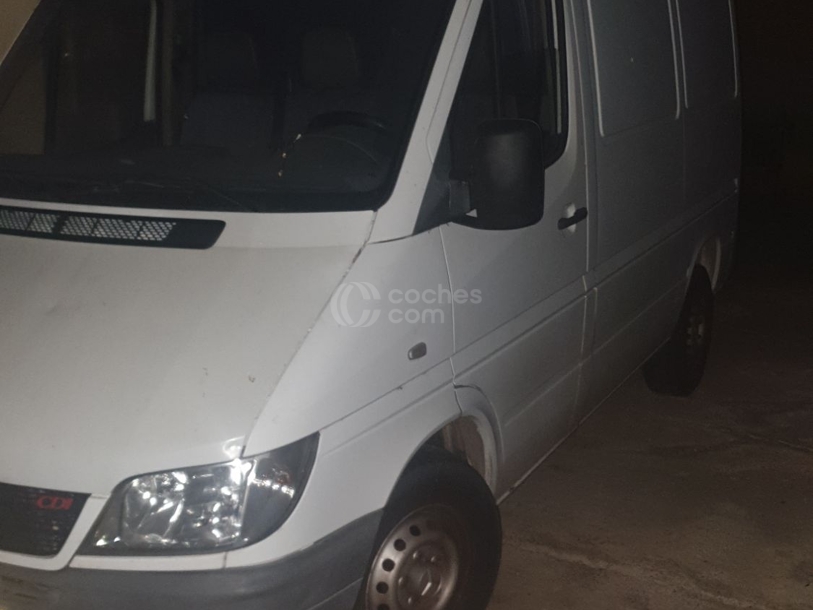Foto del MERCEDES Sprinter Furgón 311CDI Medio