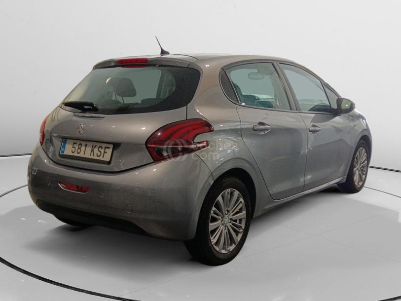 Foto del PEUGEOT 208 1.2 PureTech S&S Signature 82